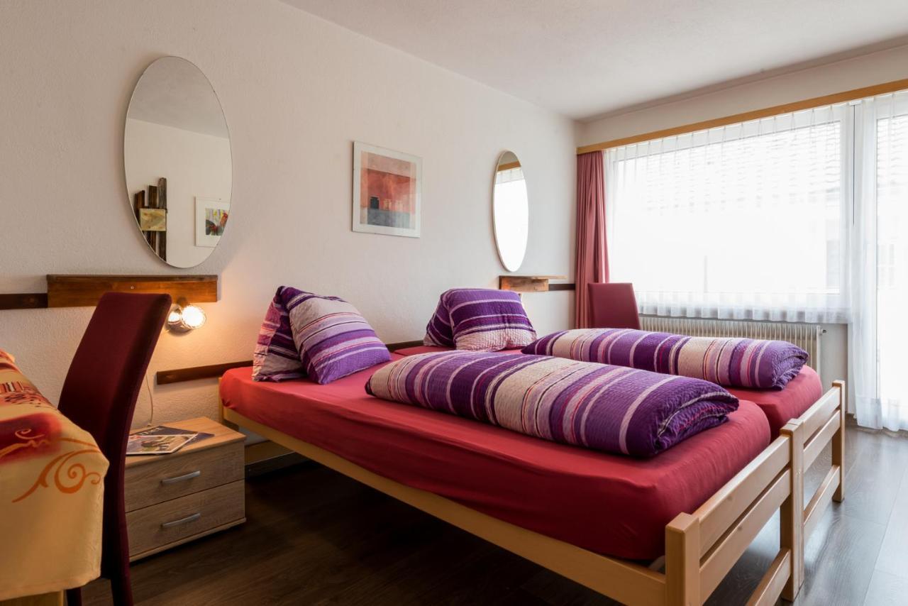 Du Pont 3*
